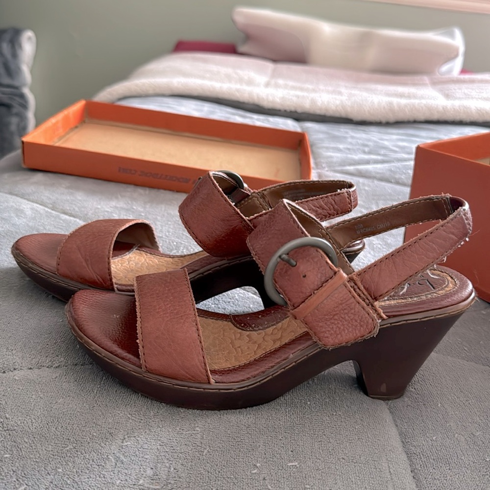 Brown wedges